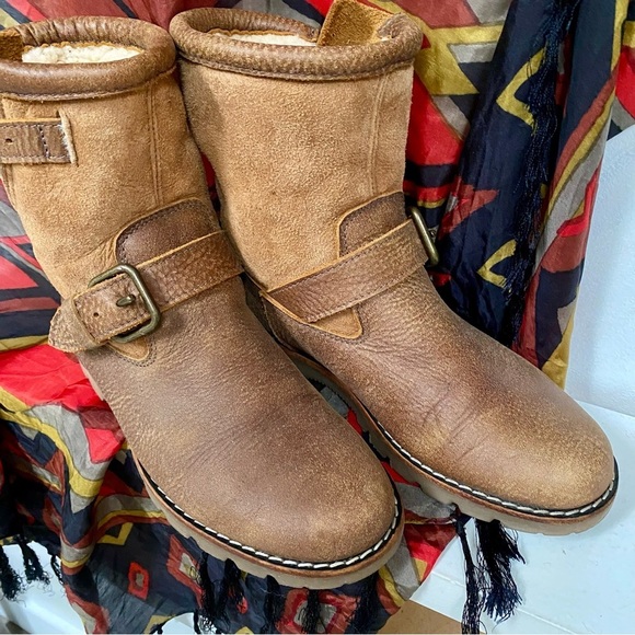 Rare ROOTS shearling TRIBE winter boots w cabin cottage farmhouse vibe - Picture 6 of 16